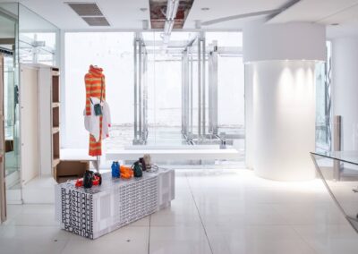 Courreges - The Future Is Behind You - Fashion show Photo Gallery by N.Melemis 1-09